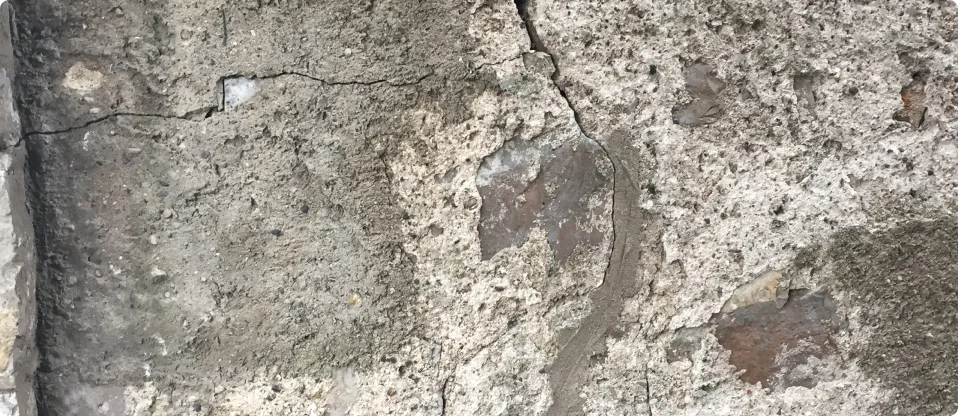 Diagonal cracks on wall showing early signs of house subsidence movement